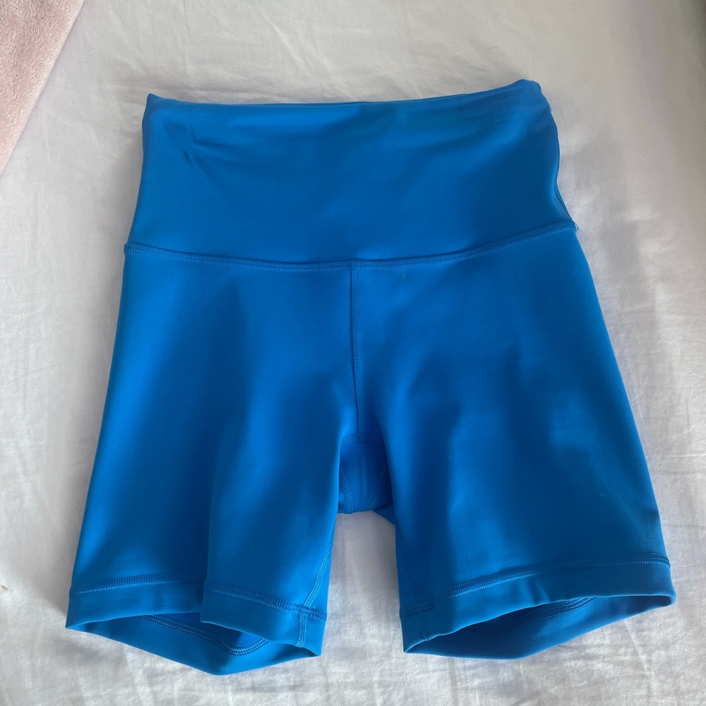 Blue lulu align bikers 6”